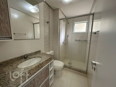 Image 11 - 250425
